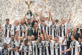 尤文图斯全力备战，决意夺下亚洲足球奖杯的简单介绍