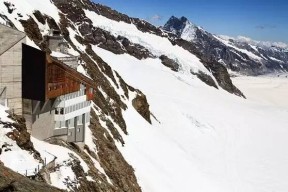 米乐官网app-伟大的拿破仑即将抵达他忠诚的巴黎