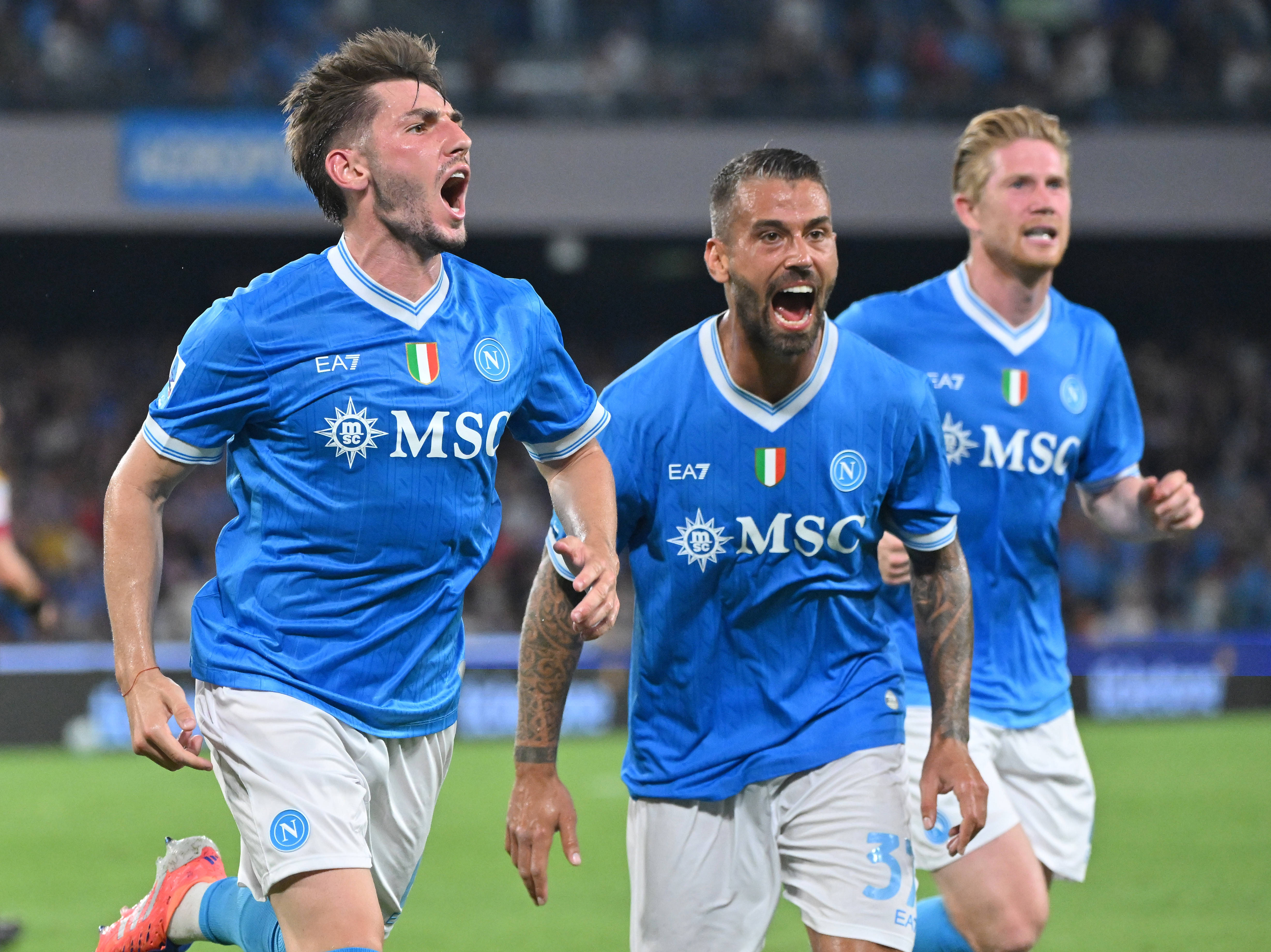 罗马客场赢球,展现出色战术和表现(罗马客场赢球,展现出色战术和表现优势) 罗马客场赢球,展现出色战术和表现(罗马客场赢球,展现出色战术和表现优势)