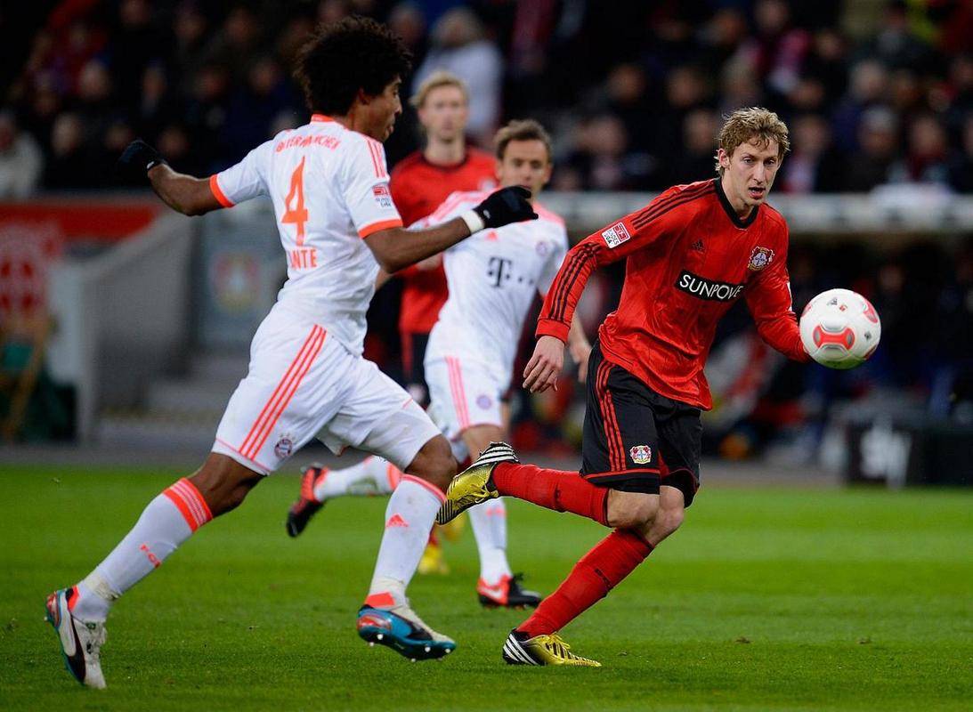 关于阿贾克斯尽取全胜，晋级前景明亮的信息