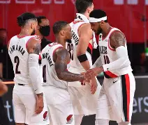 开拓者球星利拉德当选西部首发控卫(但是在季后赛首轮,利拉德和开拓者证明了谁是这个系列)