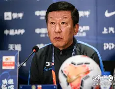 上港客场压阵申花,力争双杀对手 上港客场压阵申花,力争双杀对手